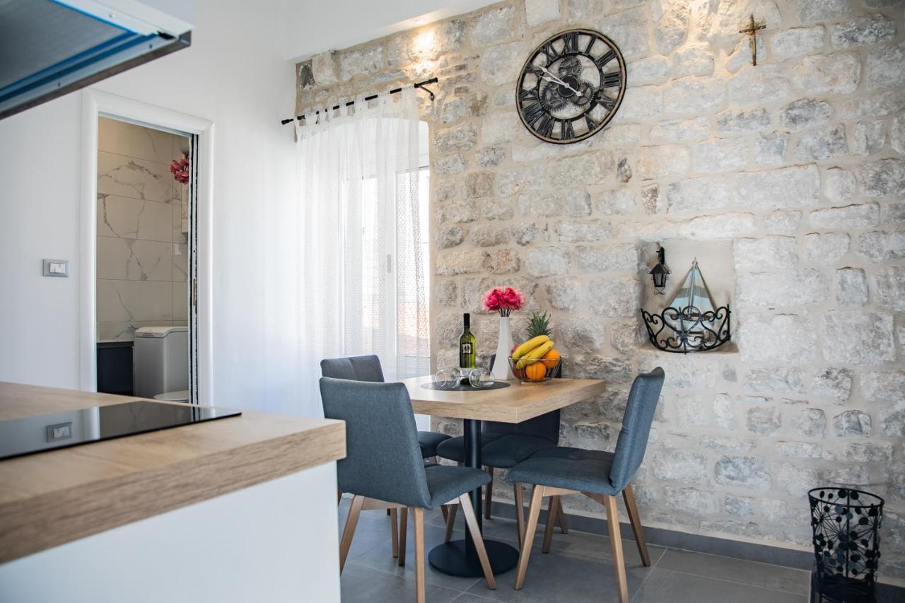 Apartment Ivan Split Bagian luar foto