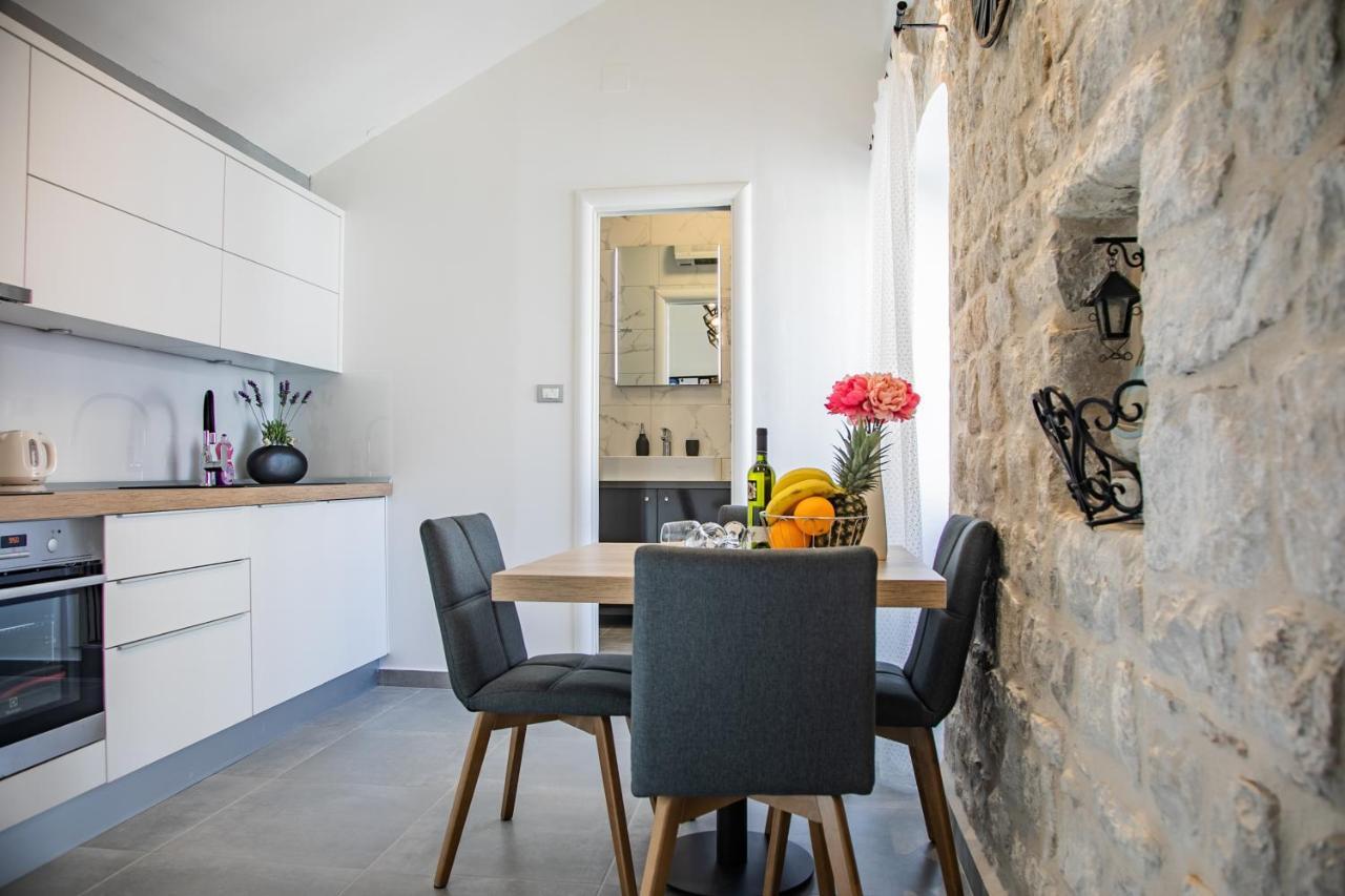 Apartment Ivan Split Bagian luar foto